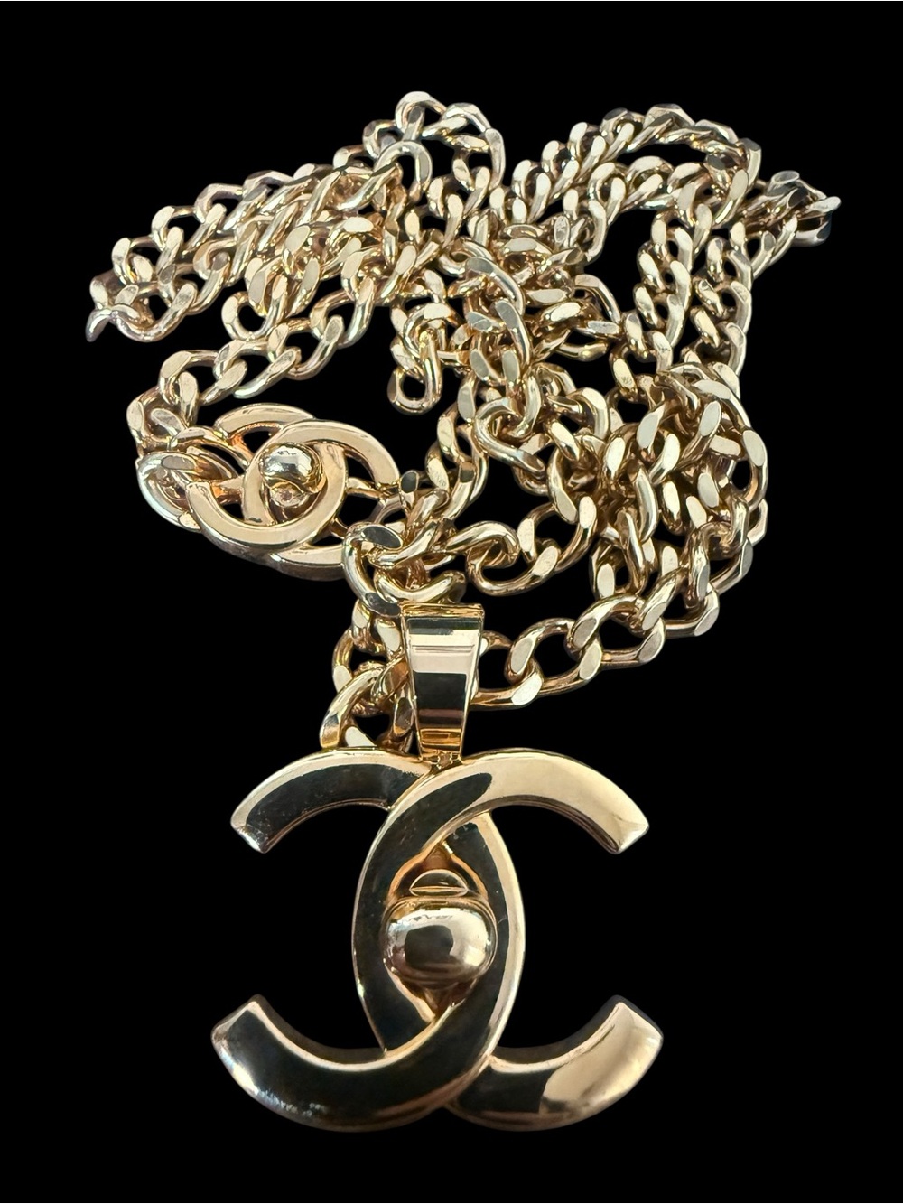 CHANEL Vintage 1996 Gold-Tone Turn-lock CC Pendant Necklace